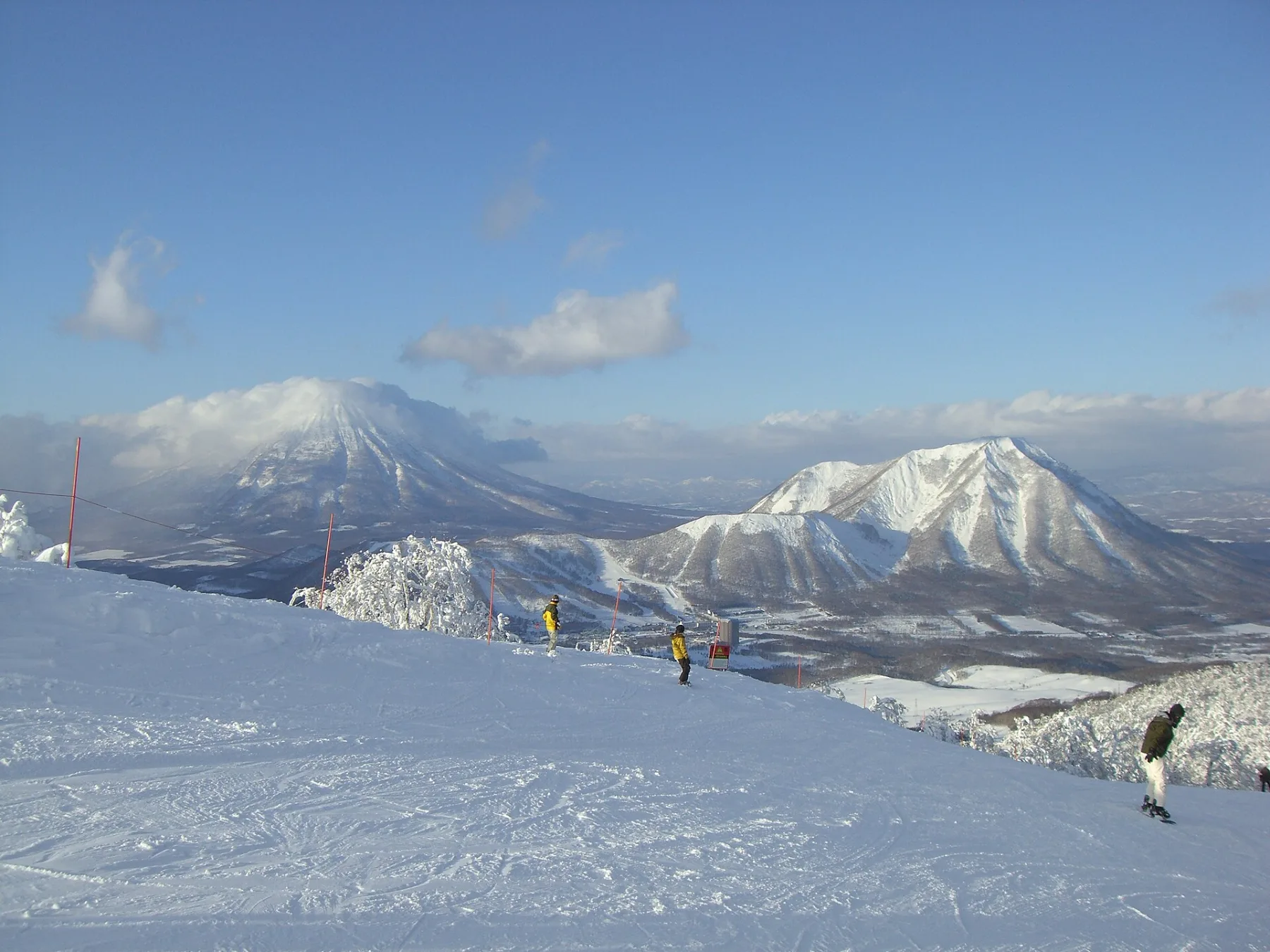 Mount Shiribetsu and Mount Yotei covered in snow, the two volcanoes near Rusutsu